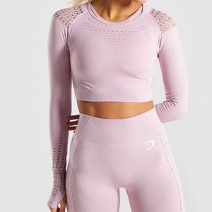 NWOT! Gym shark seamless crop